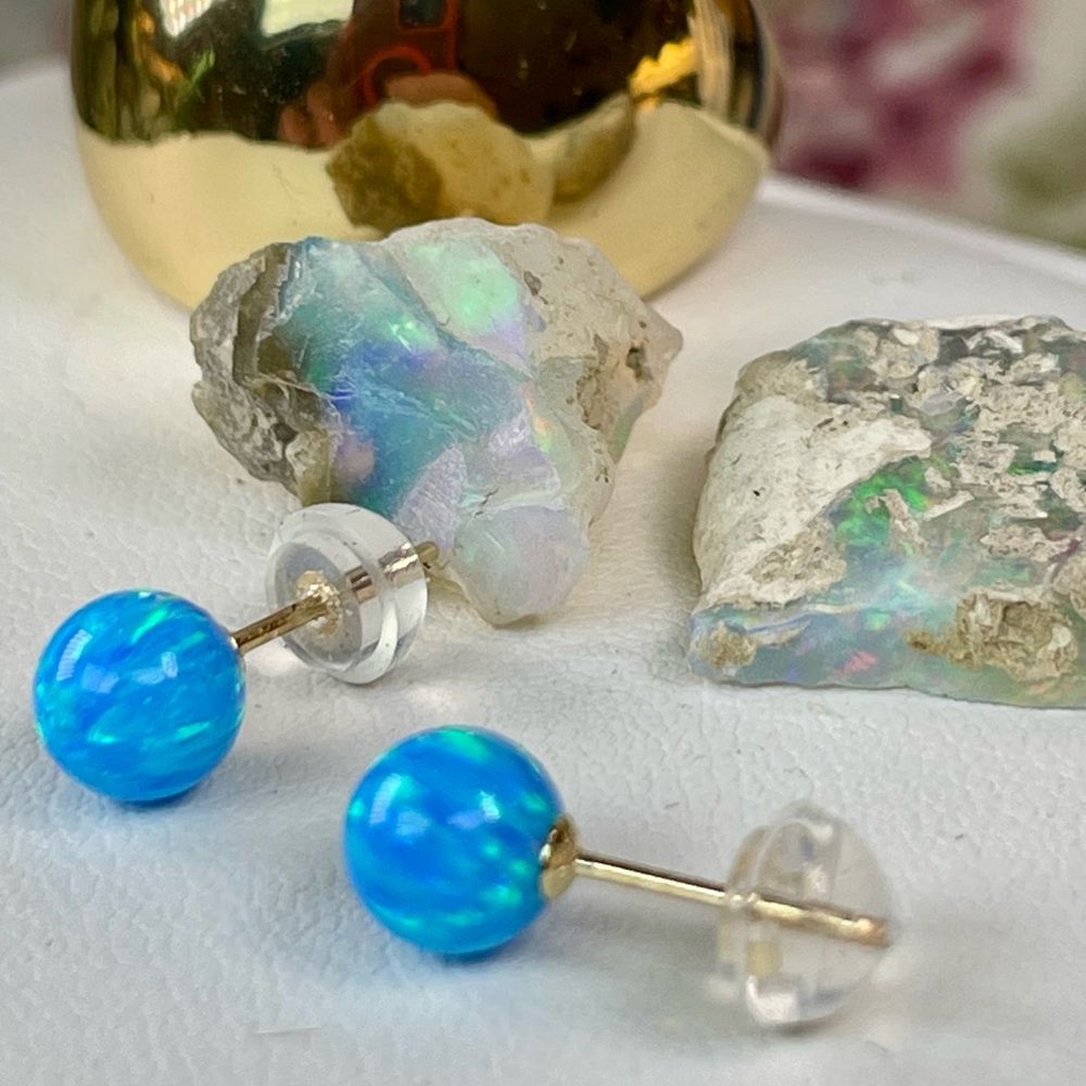 CLEARANCE‼️2.7ct 14KT Opal Earrings. 14k Solid Yellow Gold. Blue Opal - Picture 4 of 10